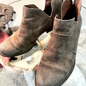 Born “Kerri” Leather Ankle Boot